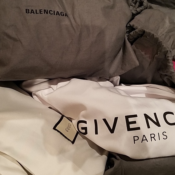 Meet your Posher Avi, - Picture 2 of 4